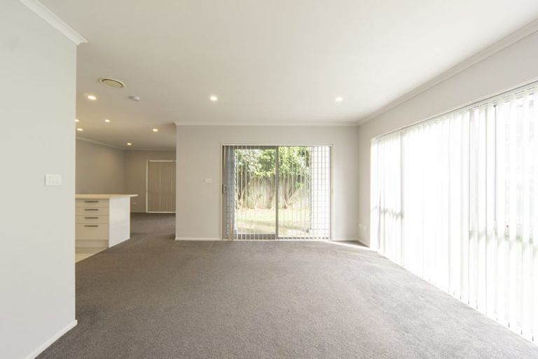 Photo of property in 1/13 Crosher Place, Silverdale, Hamilton, 3216