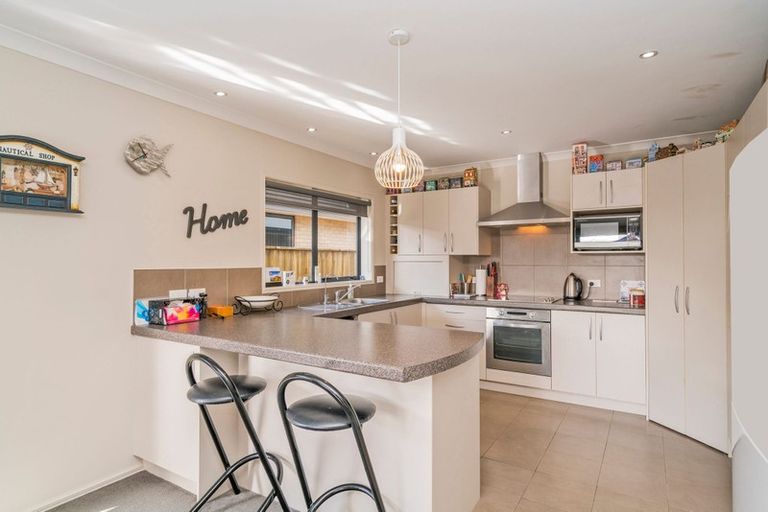 Photo of property in 18 Heritage Close, Whitianga, 3510