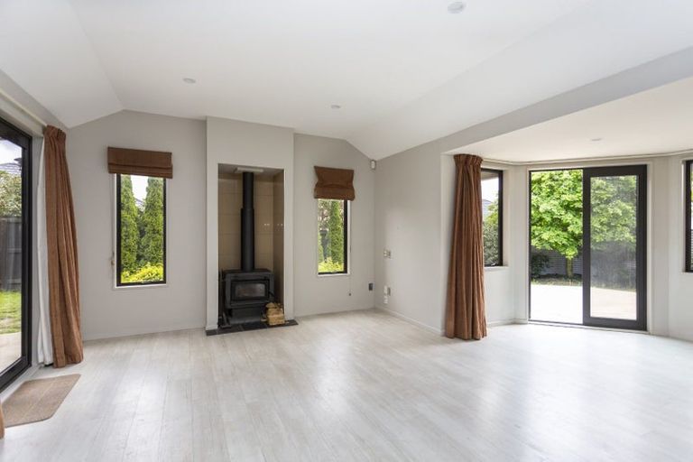 Photo of property in 14 Hideaway Gate, Parklands, Christchurch, 8083