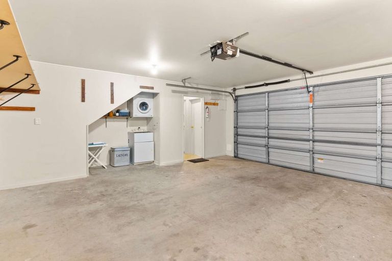 Photo of property in 4/1010 Colombo Street, St Albans, Christchurch, 8014