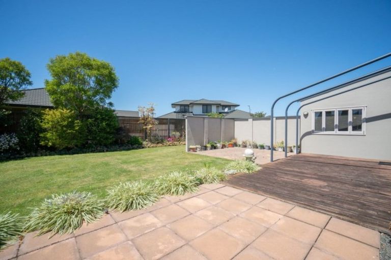 Photo of property in 24 Lancewood Lane, Roslyn, Palmerston North, 4414