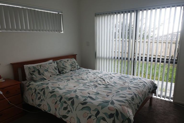 Photo of property in 2 Azzurro Way, Flat Bush, Auckland, 2019