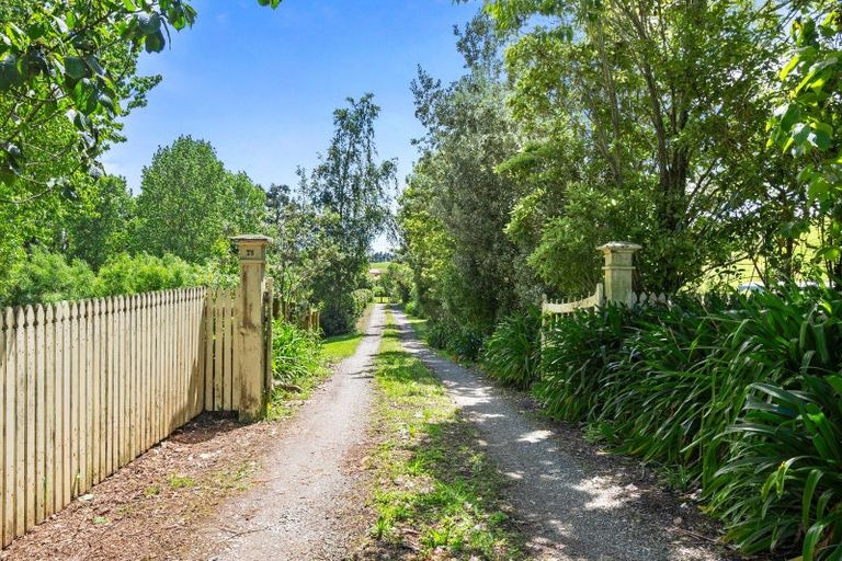 Photo of property in 75 Kahuterawa Road, Linton, Palmerston North, 4472