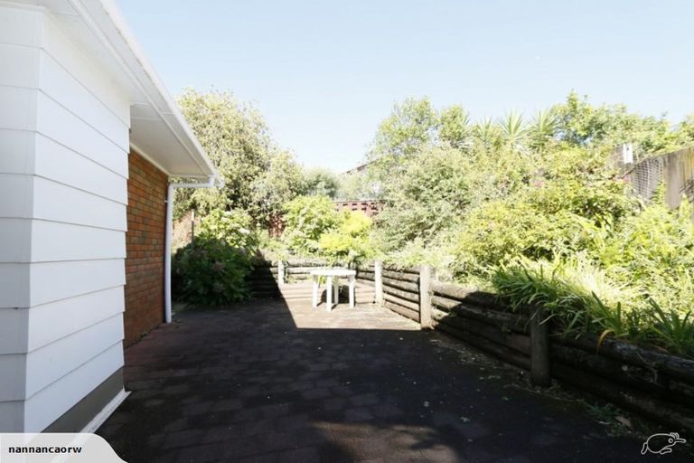 Photo of property in 24 Dianne Louise Drive, Half Moon Bay, Auckland, 2012