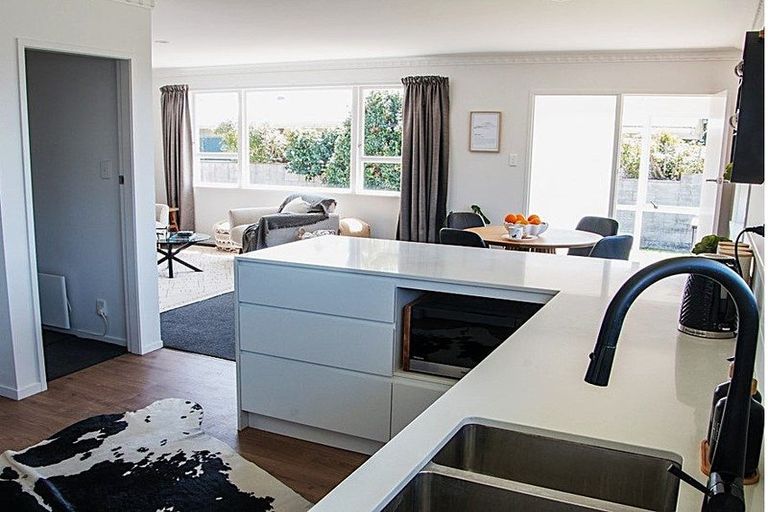 Photo of property in 1/4 Linklater Avenue, Bellevue, Tauranga, 3110