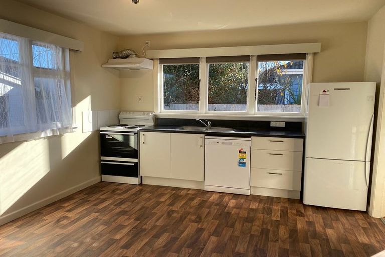 Photo of property in 11 Worthy Street, Ilam, Christchurch, 8041