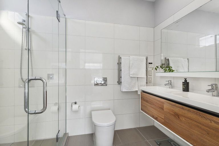 Photo of property in 69 Mantell Street, Seatoun, Wellington, 6022