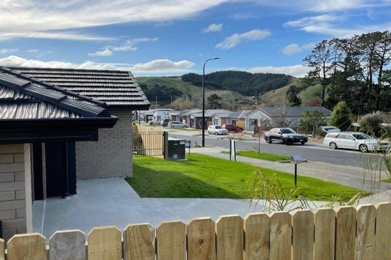 Photo of property in 24 Rongomai Street, Helensville, 0800