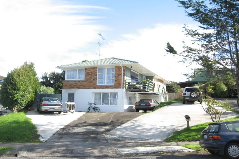 Photo of property in 30 Megan Avenue, Pakuranga Heights, Auckland, 2010