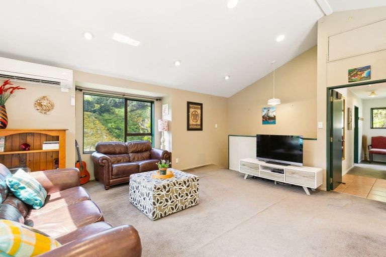 Photo of property in 4 Dominion Park Street, Johnsonville, Wellington, 6037
