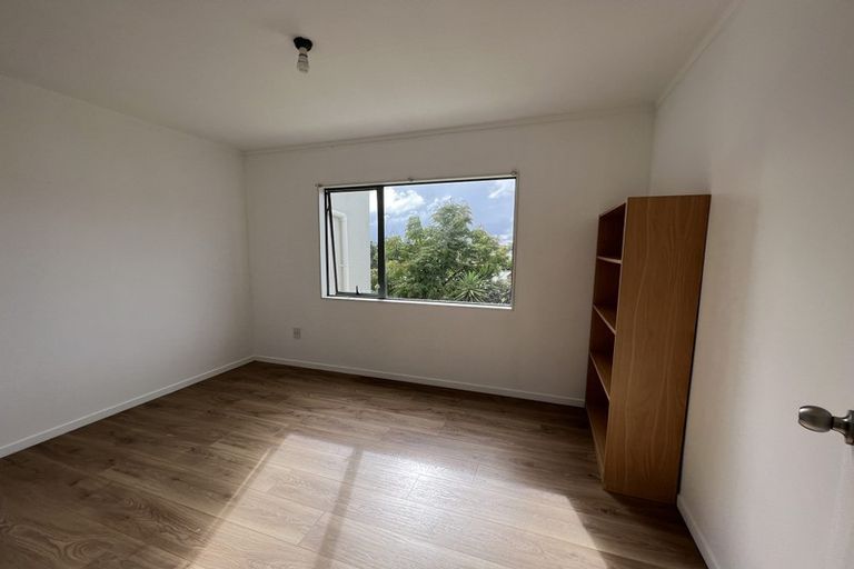 Photo of property in 46 Kona Crescent, Henderson, Auckland, 0610