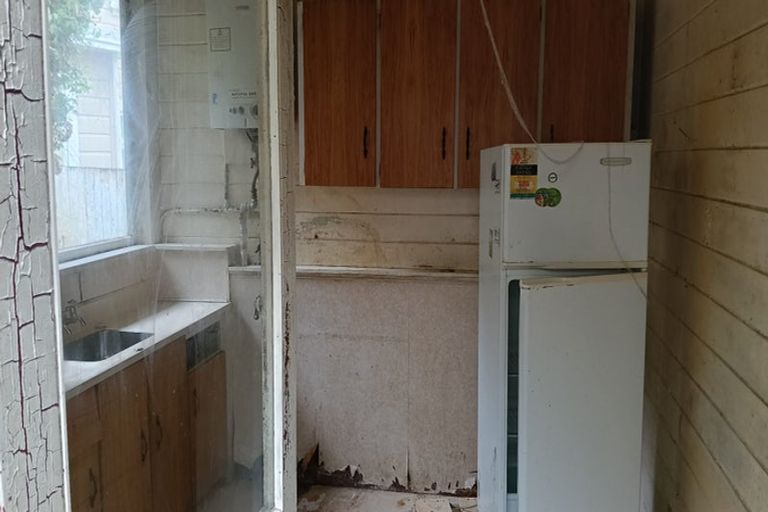 Photo of property in 28 Highbury Road, Highbury, Wellington, 6012