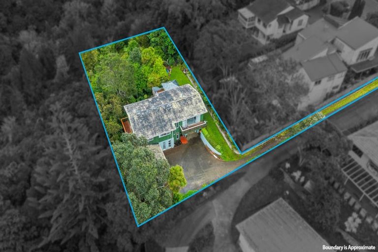 Photo of property in 37 Haseler Crescent, Howick, Auckland, 2014