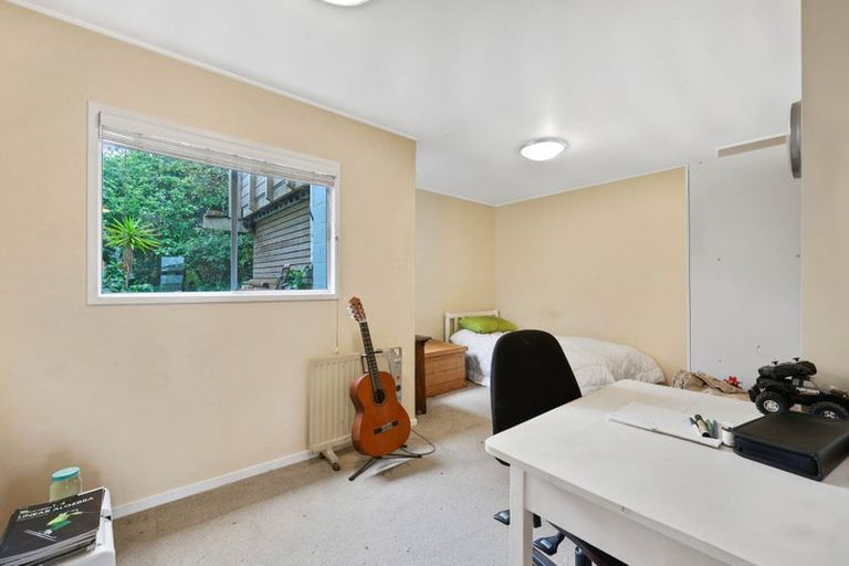 Photo of property in 37 Haseler Crescent, Howick, Auckland, 2014