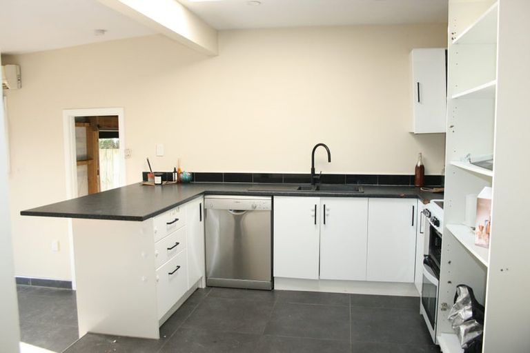 Photo of property in 24b Walsh Road, Westown, New Plymouth, 4310