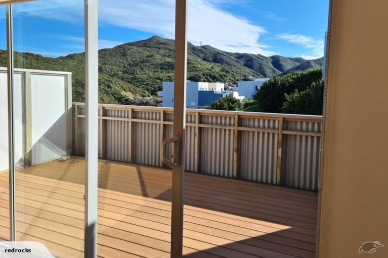 Photo of property in 43 Saddleback Grove, Karori, Wellington, 6012