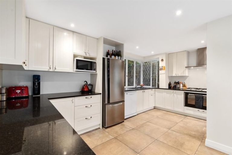 Photo of property in 38a/1 Norwood Road, Bayswater, Auckland, 0622