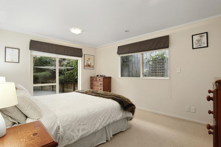 Photo of property in 30d Derwent Crescent, Titirangi, Auckland, 0604