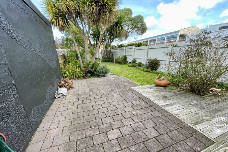 Photo of property in 12 Normanby Street, Newtown, Wellington, 6021