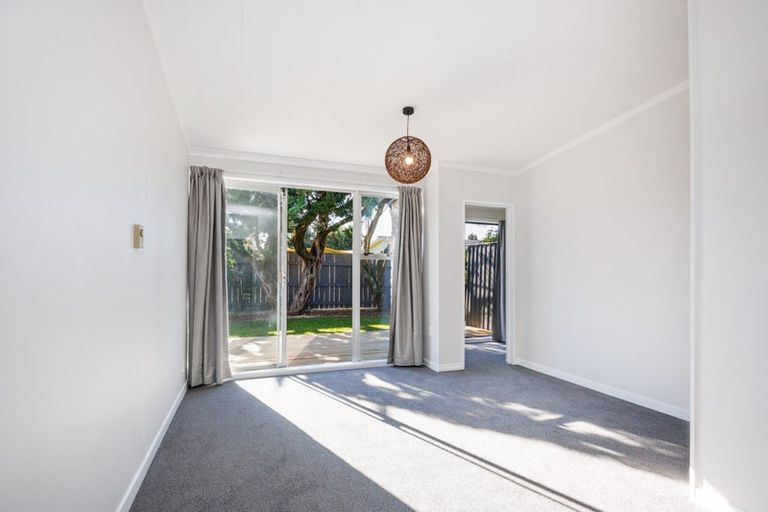 Photo of property in 4/521 Featherston Street, Roslyn, Palmerston North, 4414