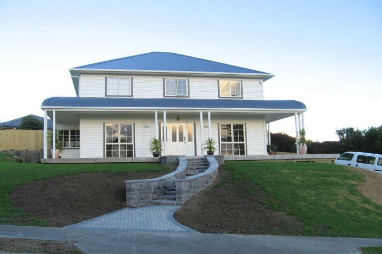 Photo of property in 22 Matija Place, Red Beach, 0932