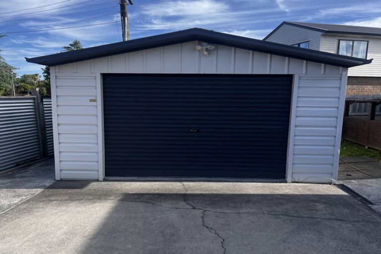 Photo of property in 15 Churchill Avenue, Maeroa, Hamilton, 3200