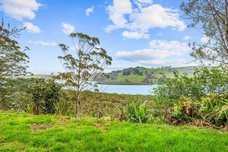 Photo of property in 111 Wharf Road, Port Albert, Wellsford, 0973