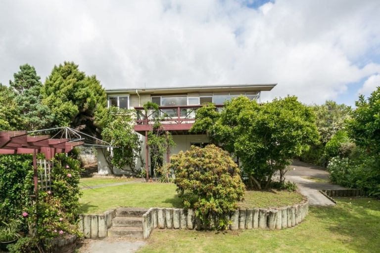 Photo of property in 23 Tauroa Road, Havelock North, 4130