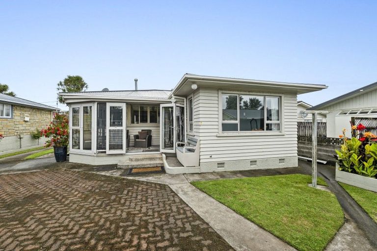 Photo of property in 122 Ngamotu Road, Spotswood, New Plymouth, 4310