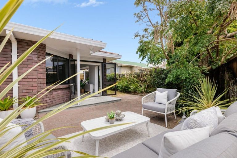 Photo of property in 22 Wells Avenue, Mount Maunganui, 3116