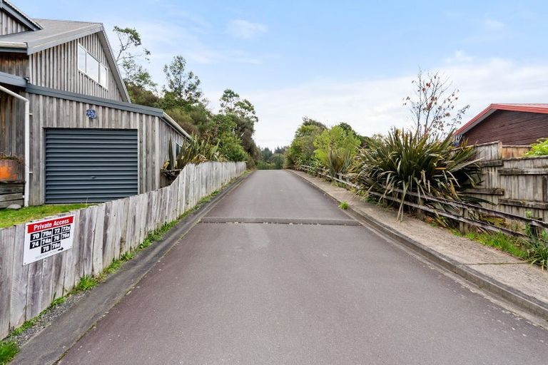 Photo of property in 72 Moeraki Road, Maoribank, Upper Hutt, 5018