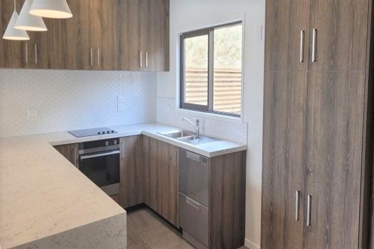 Photo of property in 39 Holystone Road, Whitby, Porirua, 5024