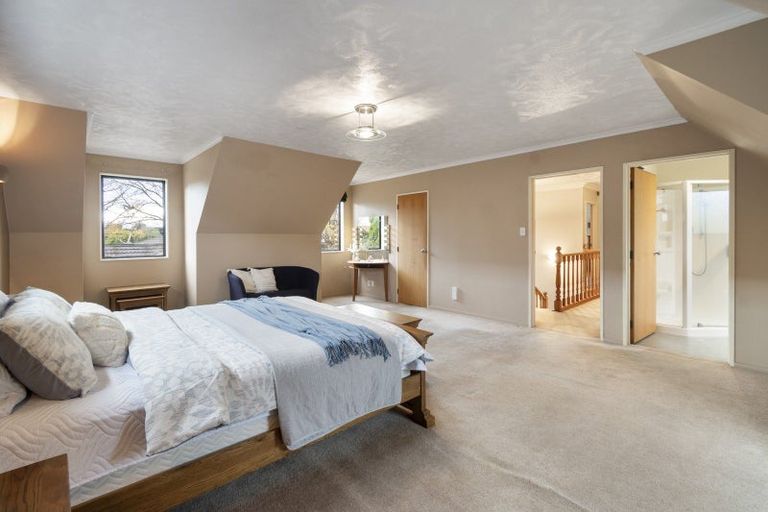 Photo of property in 144 Victoria Avenue, Hokowhitu, Palmerston North, 4410