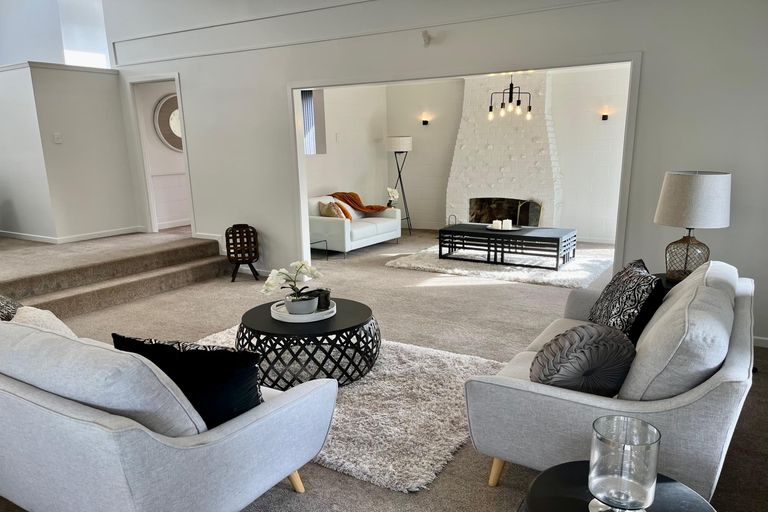 Photo of property in 192 Henderson Valley Road, Henderson, Auckland, 0612