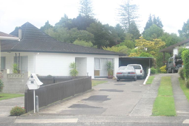 Photo of property in 12 Mountbatten Place, Te Puke, 3119