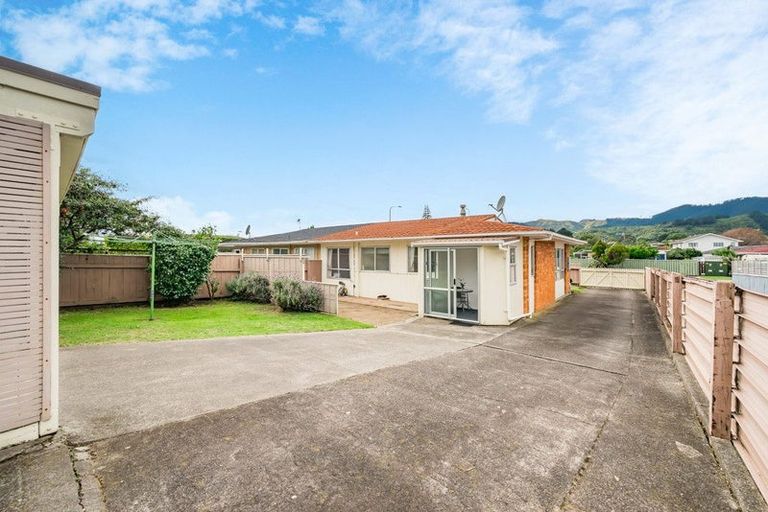 Photo of property in 97 Hillcrest Road, Raumati Beach, Paraparaumu, 5032