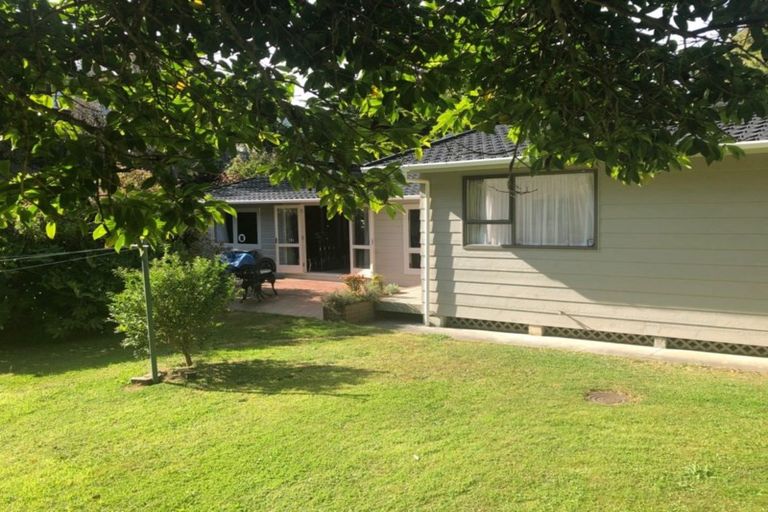 Photo of property in 28a Whanake Street, Titahi Bay, Porirua, 5022