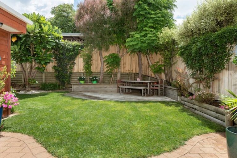 Photo of property in 99a Simpson Road, Papamoa Beach, Papamoa, 3118