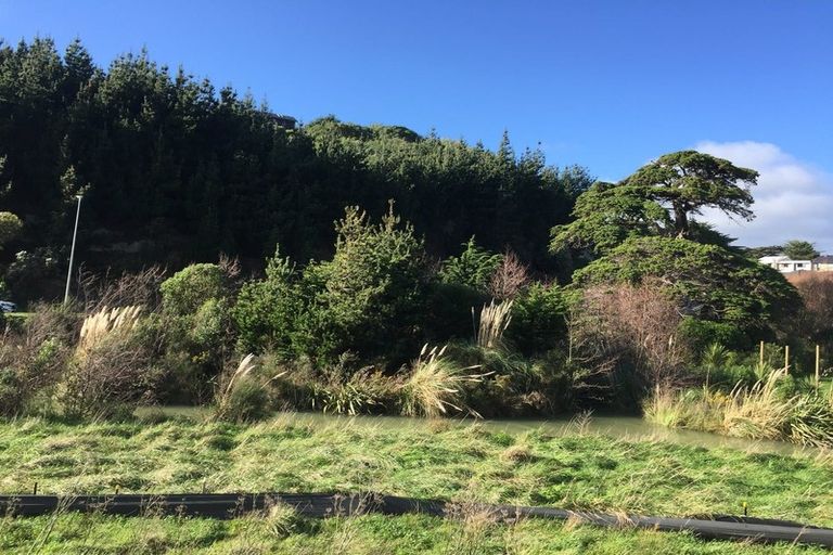 Photo of property in 5 Tradewinds Drive, Whitby, Porirua, 5024