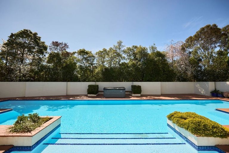 Photo of property in 168 Te Mata Peak Road, Havelock North, 4130