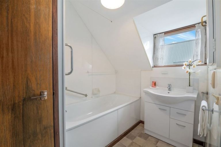 Photo of property in Cornwall Gardens, 15/27 Cornwall Street, St Albans, Christchurch, 8014