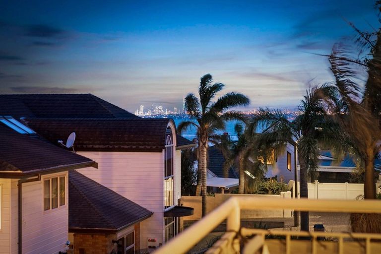 Photo of property in 44a Spinnaker Drive, Te Atatu Peninsula, Auckland, 0610