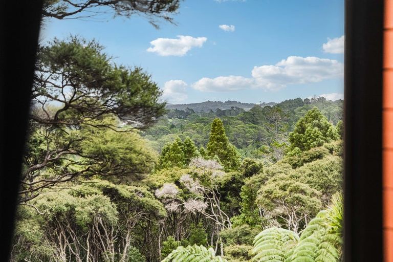 Photo of property in 72 Crows Road, Swanson, Auckland, 0614