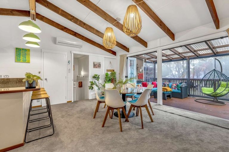 Photo of property in 44 Grand Vue Road, Kawaha Point, Rotorua, 3010