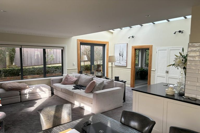 Photo of property in 37 Moxham Avenue, Hataitai, Wellington, 6021