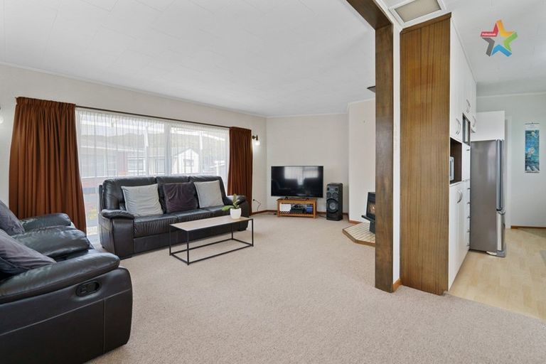 Photo of property in 73 Karamu Crescent, Wainuiomata, Lower Hutt, 5014