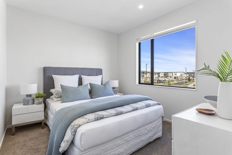 Photo of property in 12 Tara Lane, Manurewa, 2102