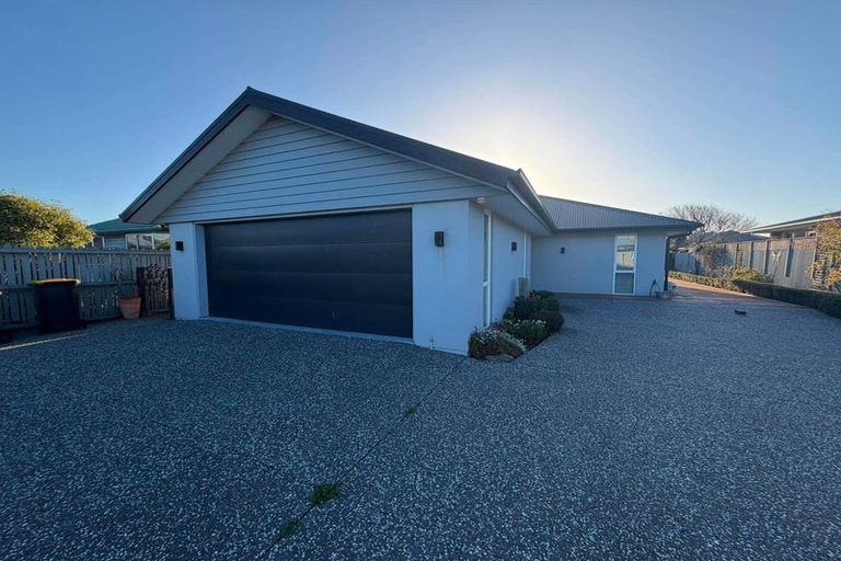 Photo of property in 160 Pacific Road, North New Brighton, Christchurch, 8083