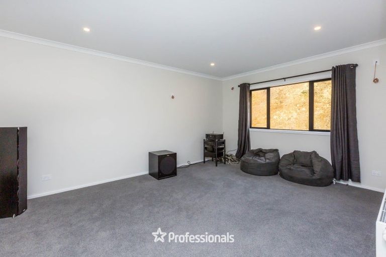 Photo of property in 9 Margaret Mahy Drive, Blue Mountains, Upper Hutt, 5371