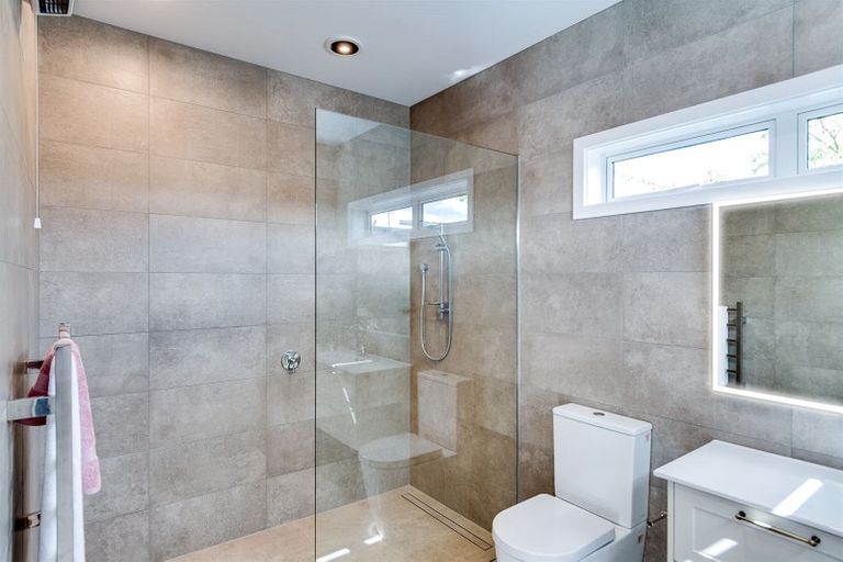 Photo of property in 14 Gee Place, Taradale, Napier, 4112